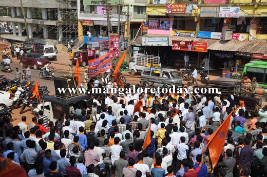 BD protest13dec27 2